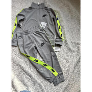 Nike Boy's 2-Piece Tracksuit Set - Grey with Neon‎ Yellow Size 4 #648